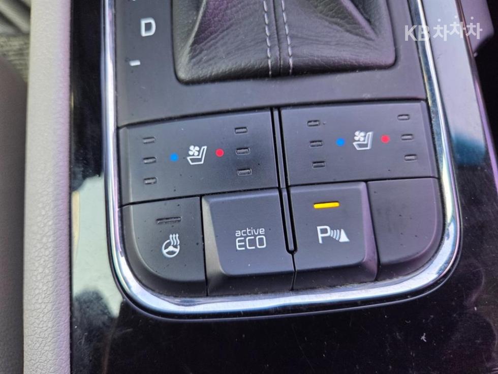 Kia Carnival — miniaturë 14