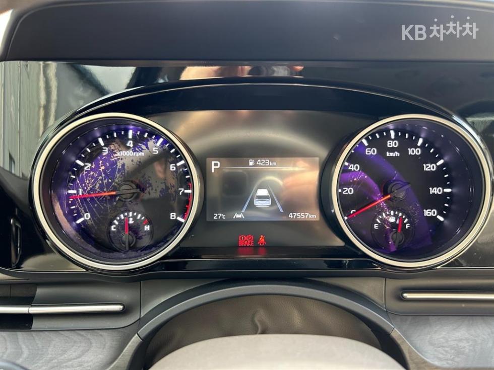 Kia Carnival — miniaturë 7