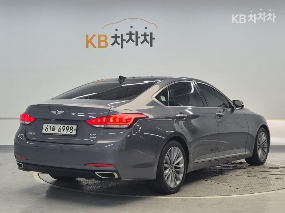 Hyundai Genesis — miniaturë 3