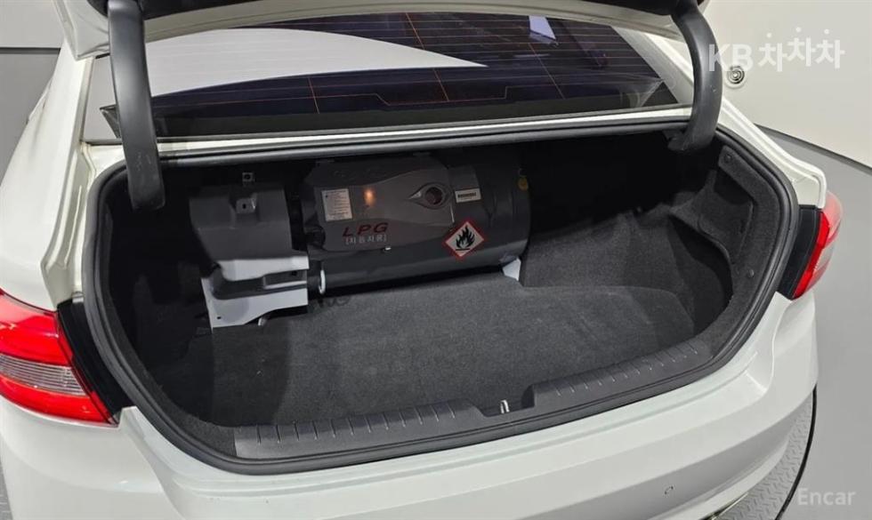 Hyundai Sonata — miniaturë 18