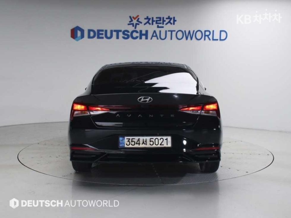 Hyundai Avante — miniaturë 4