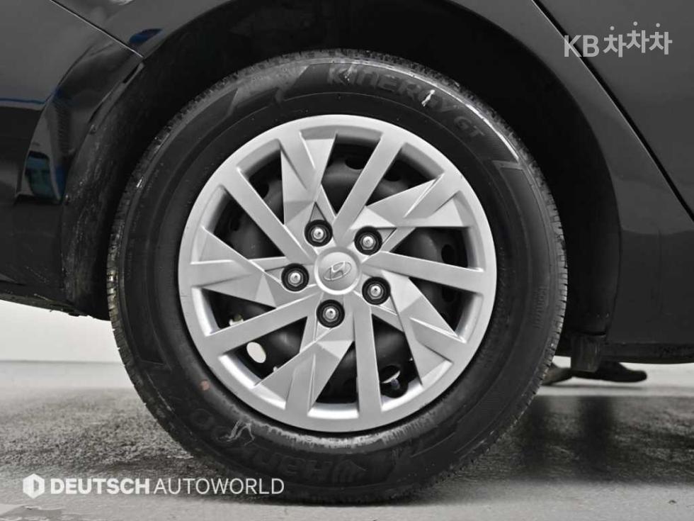 Hyundai Avante — miniaturë 5