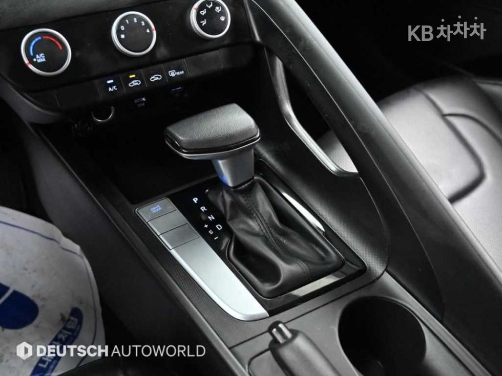 Hyundai Avante — miniaturë 9