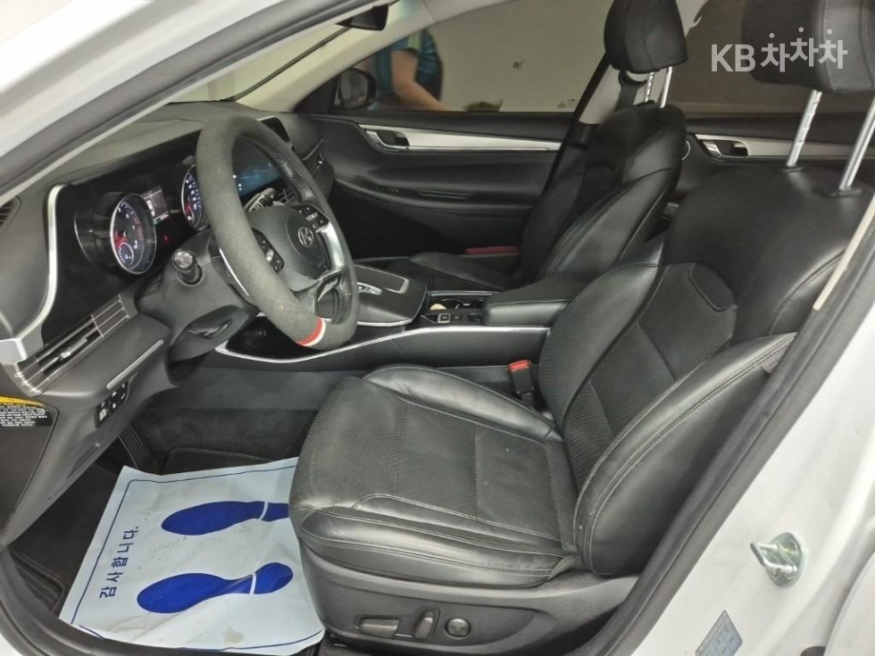 Hyundai Grandeur — miniaturë 13
