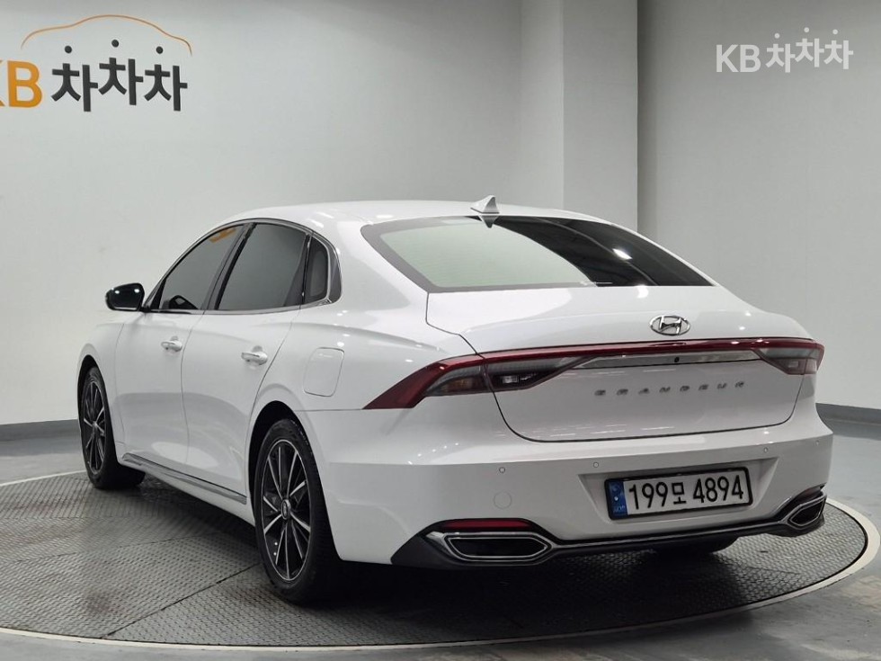 Hyundai Grandeur — miniaturë 2