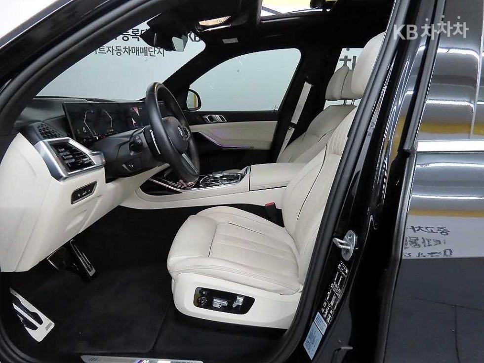 BMW X7 — miniaturë 5