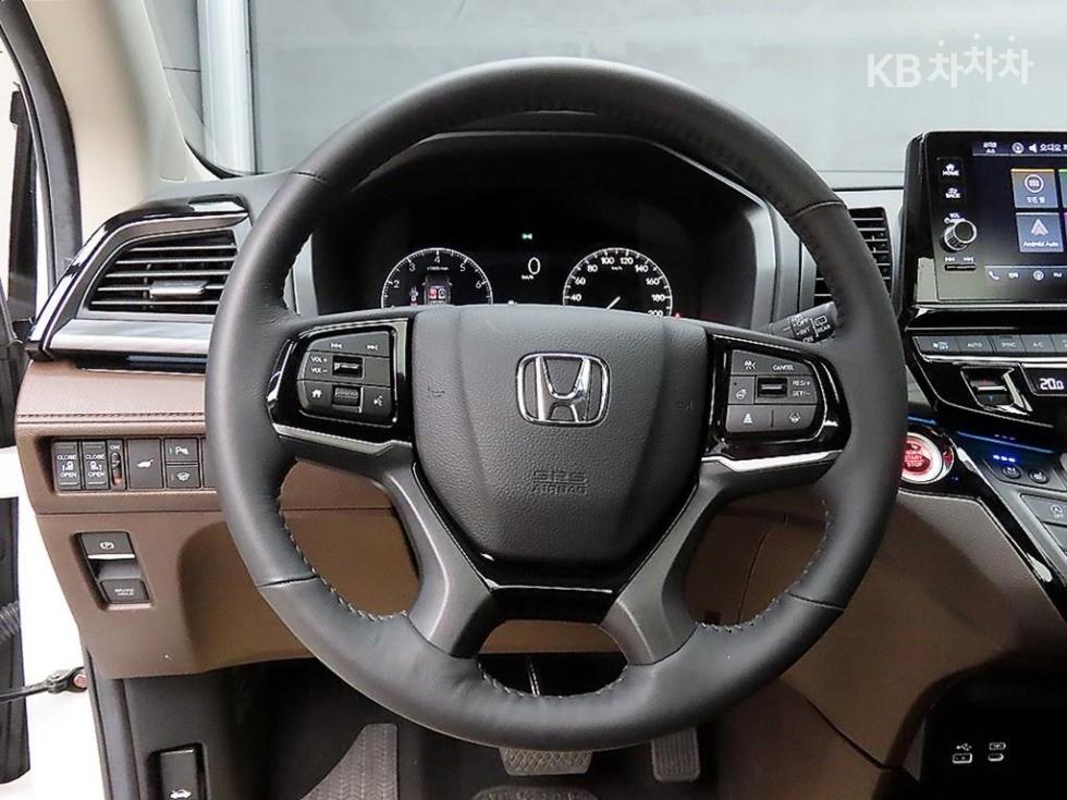 2025 Honda Used Car photo