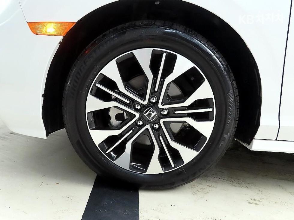 2025 Honda Used Car photo