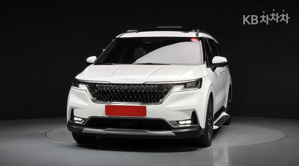 Kia Carnival — miniaturë 3