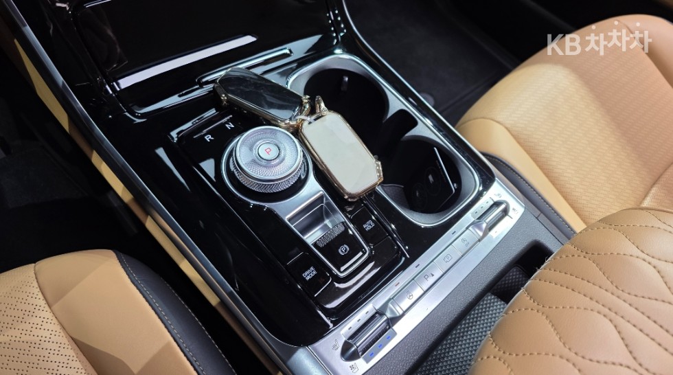 Kia Carnival — miniaturë 12