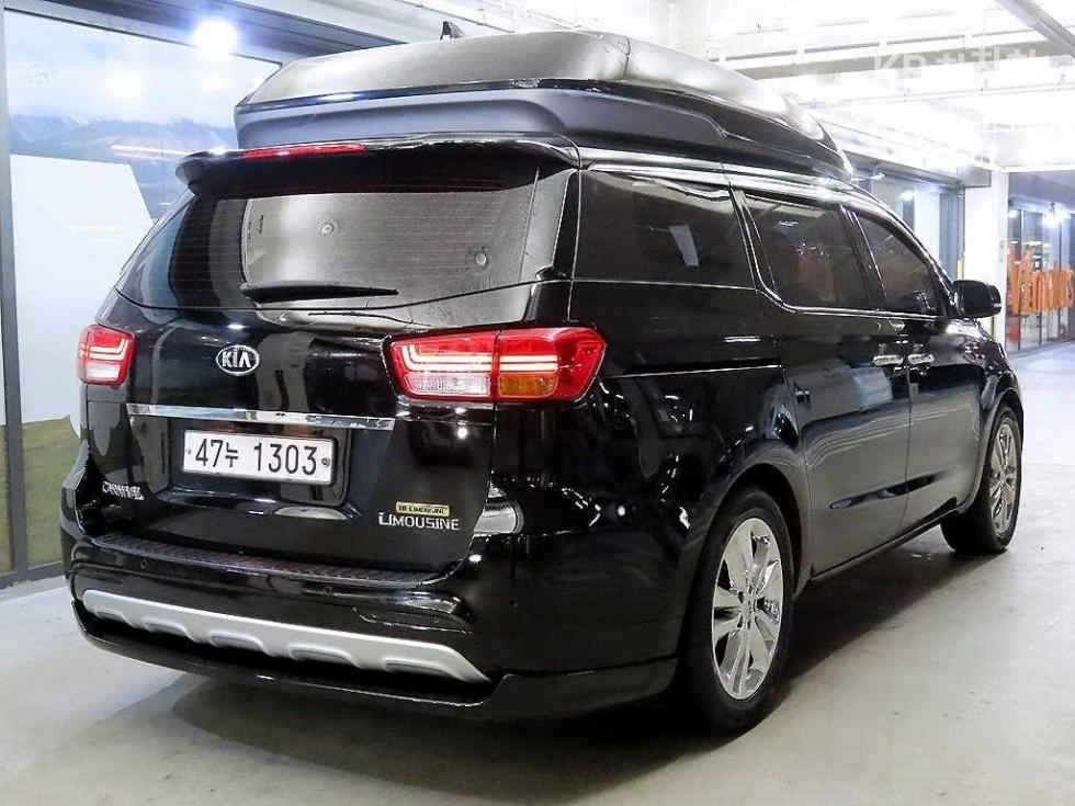 Kia Carnival — miniaturë 4