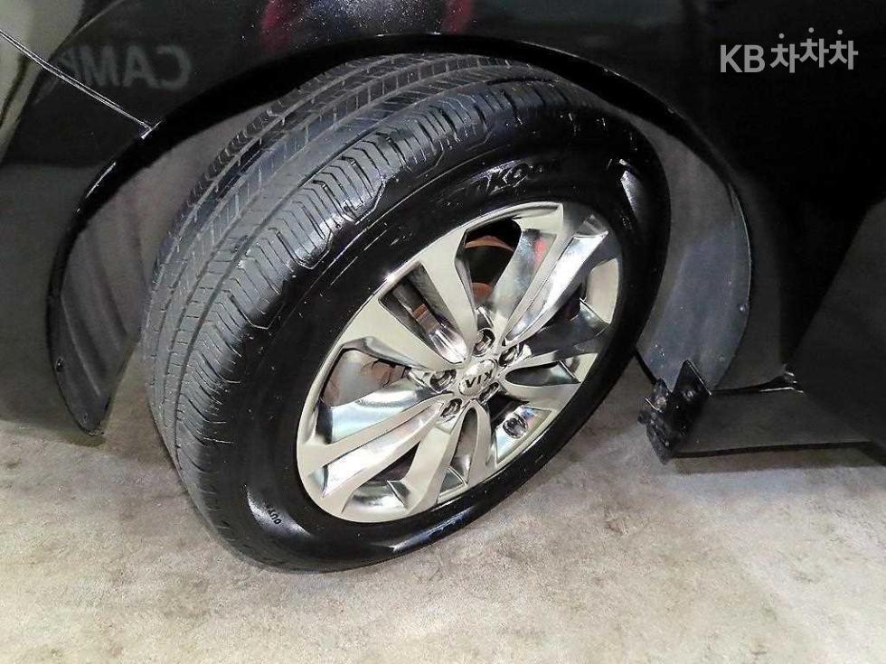 Kia Carnival — miniaturë 20