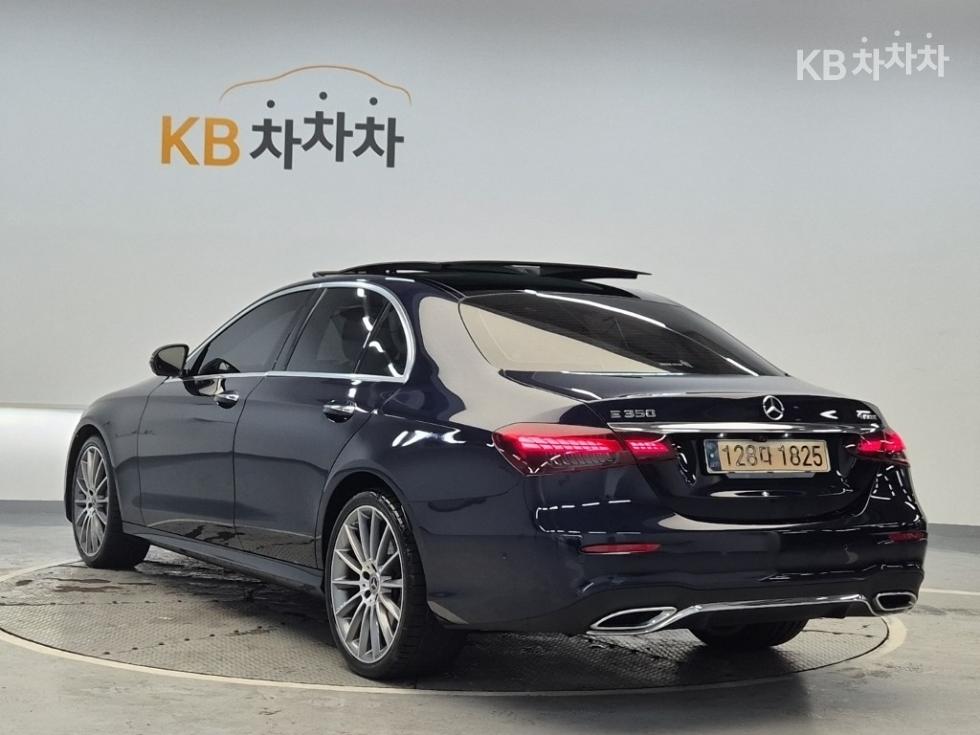 Mercedes-Benz E-klasse — miniaturë 2