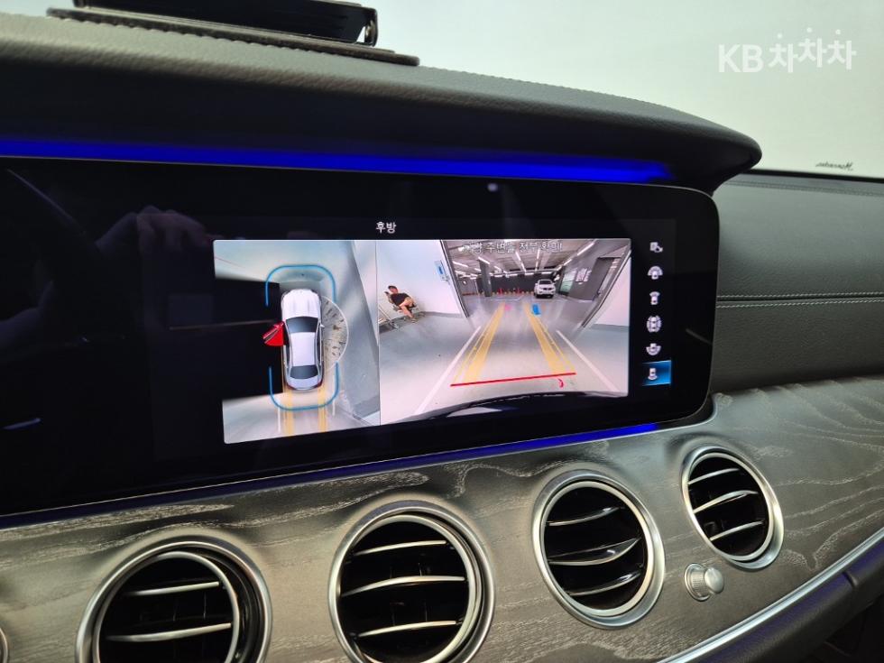Mercedes-Benz E-klasse — miniaturë 15