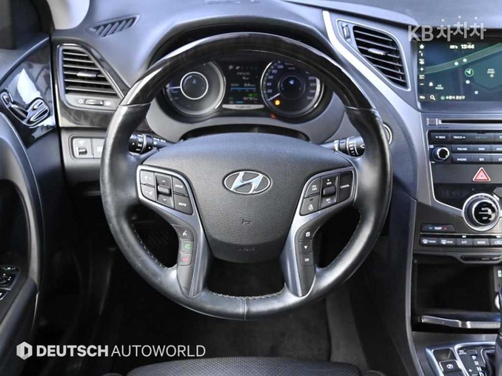 Hyundai Grandeur — miniaturë 13