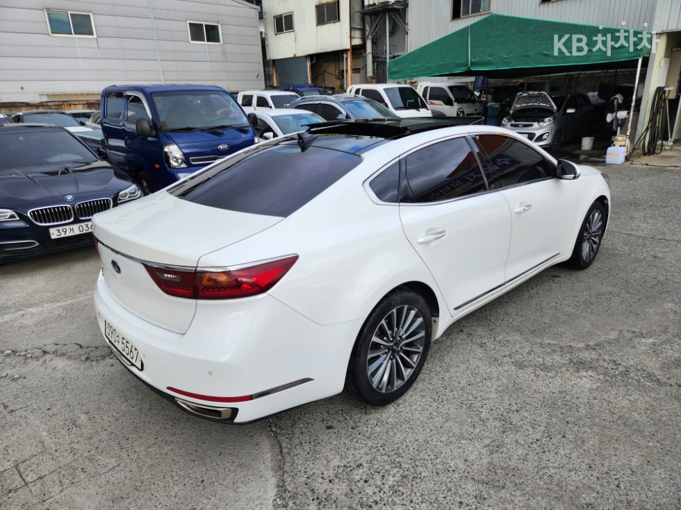 Kia K7 — miniaturë 4