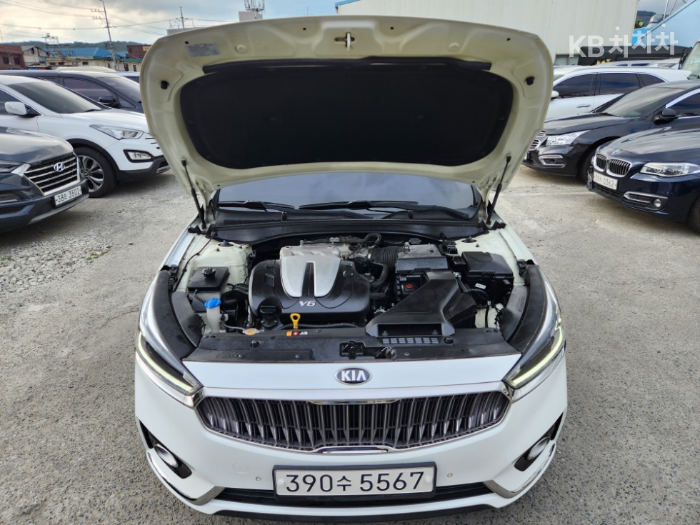 Kia K7 — miniaturë 8