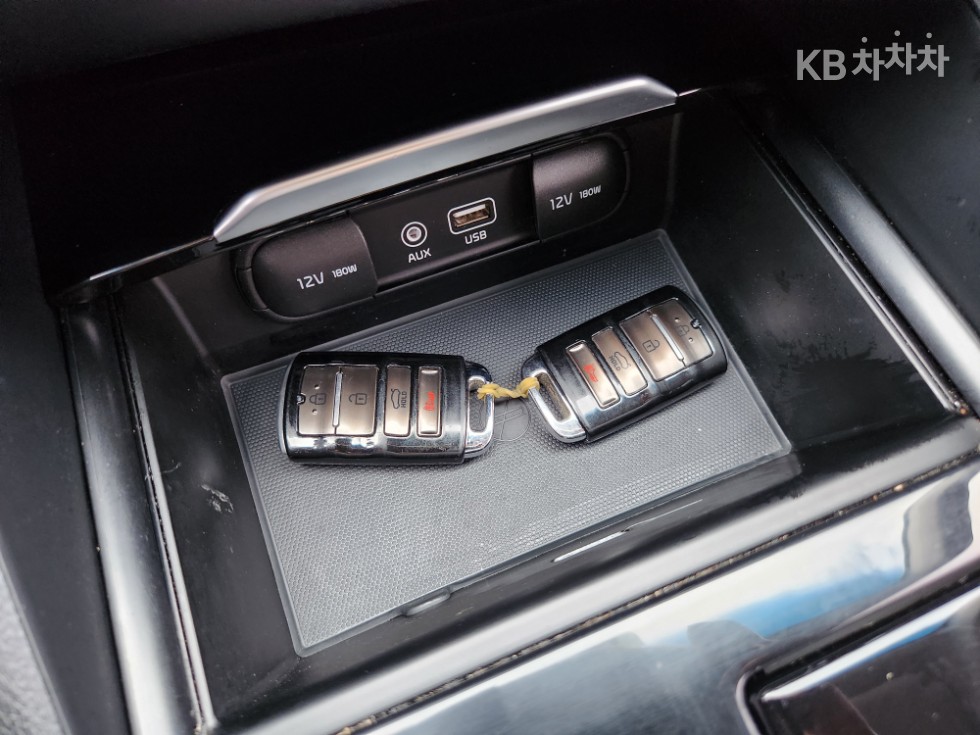 Kia K7 — miniaturë 21