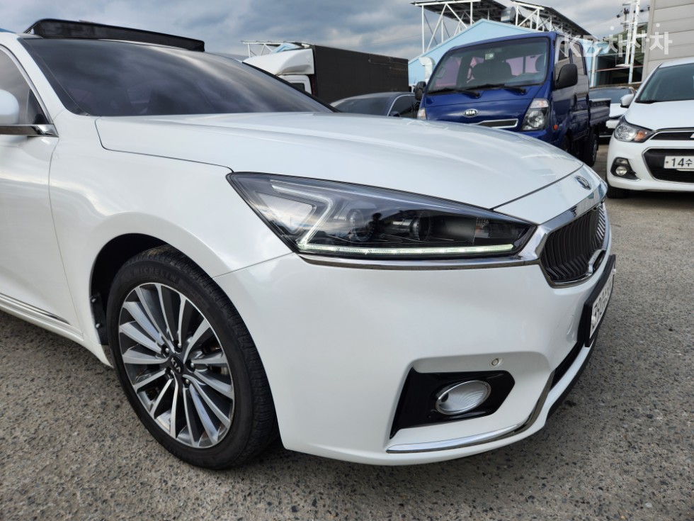 Kia K7 — miniaturë 25