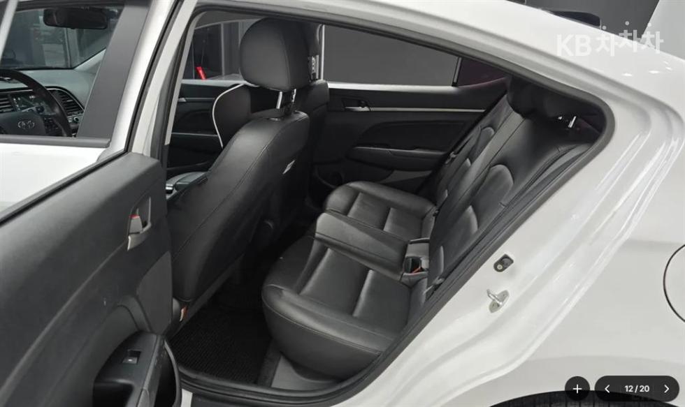 Hyundai Avante — miniaturë 12