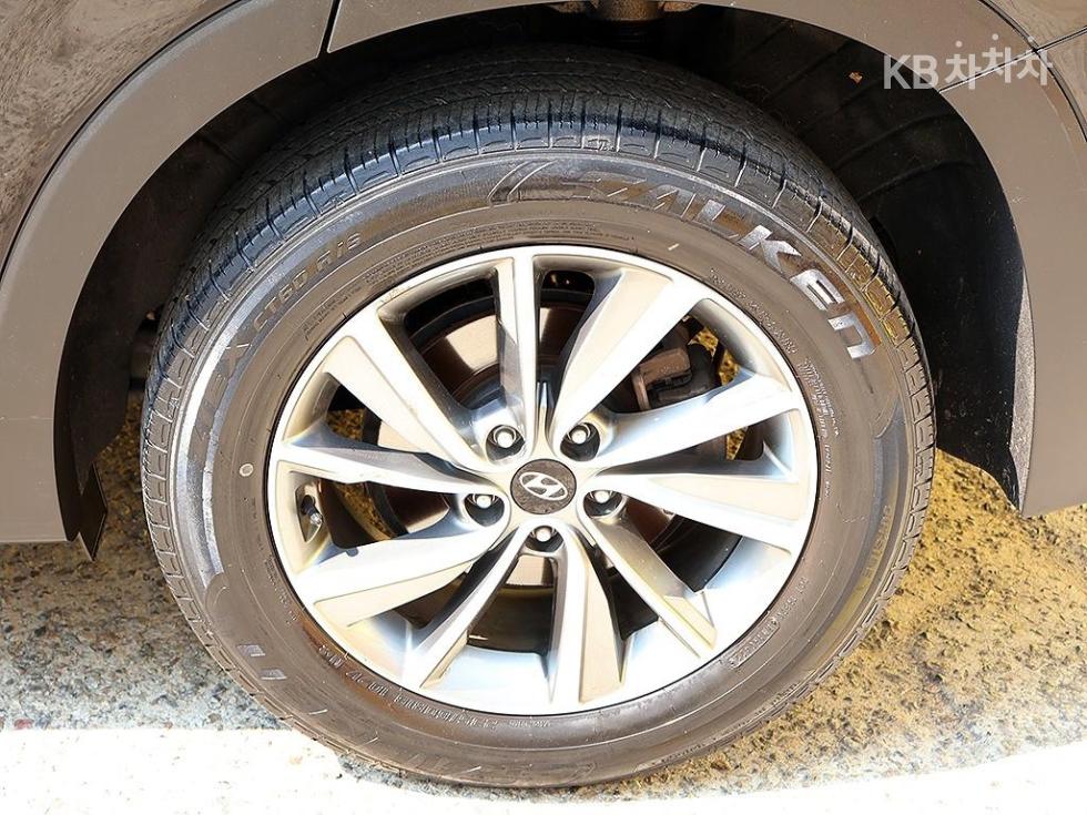 Hyundai Santa Fe — miniaturë 18