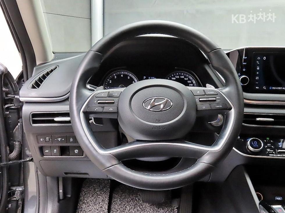 2020 Hyundai (DN8) photo