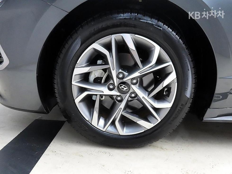 2020 Hyundai (DN8) photo