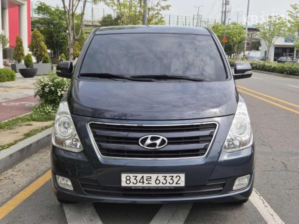 Hyundai Starex — miniaturë 3