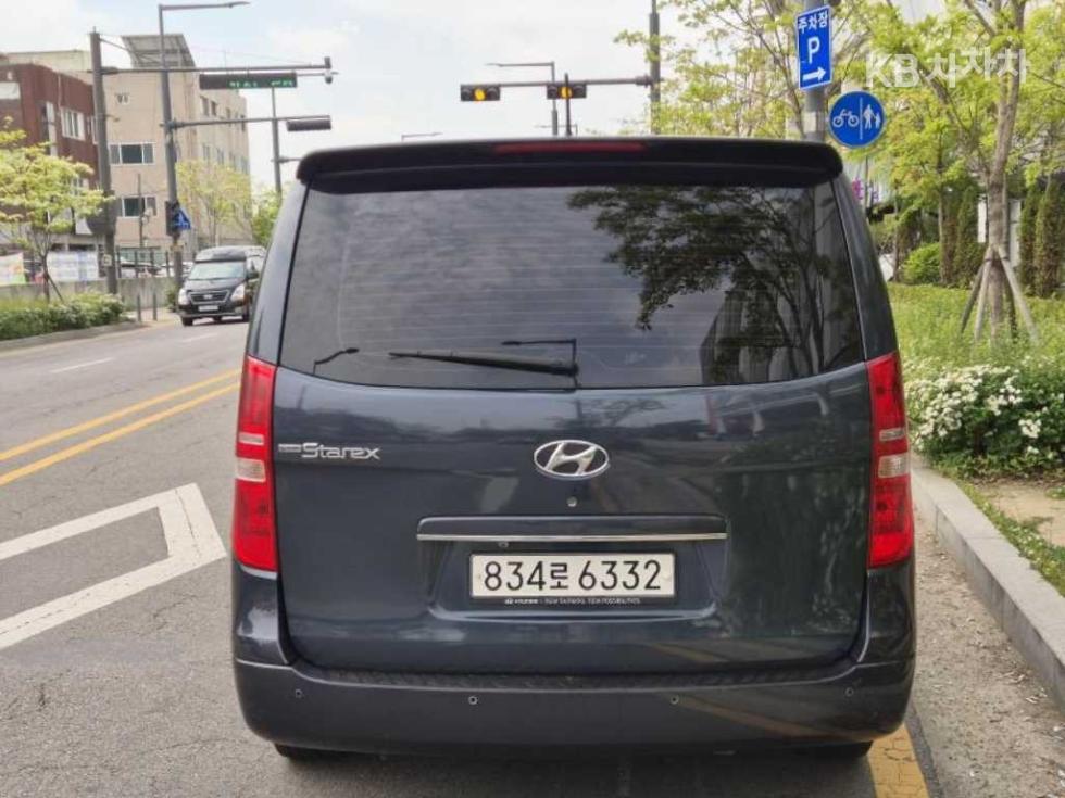 Hyundai Starex — miniaturë 6