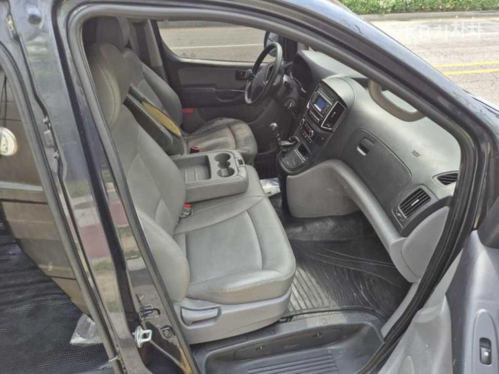 Hyundai Starex — miniaturë 8
