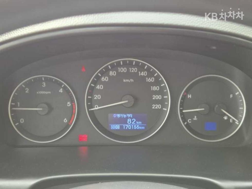 Hyundai Starex — miniaturë 15
