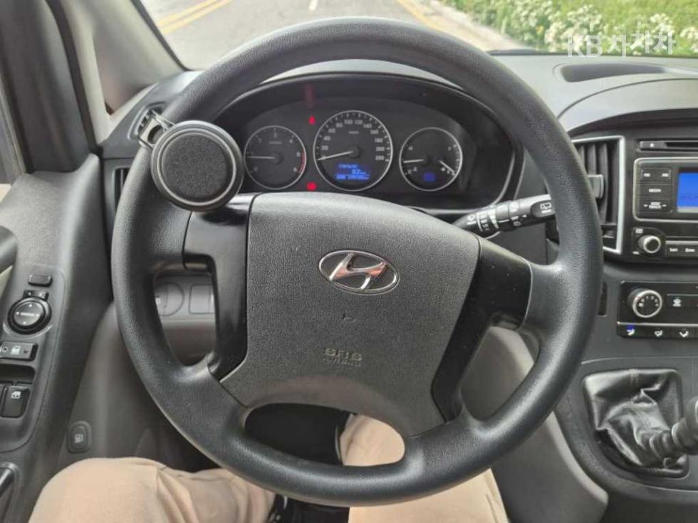 Hyundai Starex — miniaturë 16