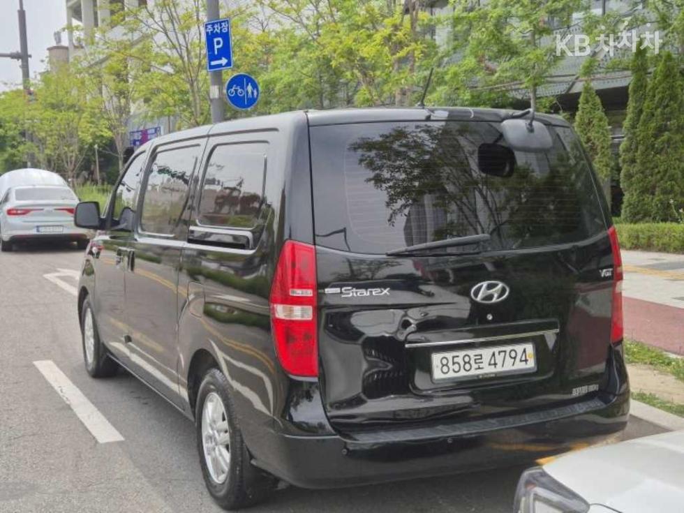 Hyundai Starex — miniaturë 6