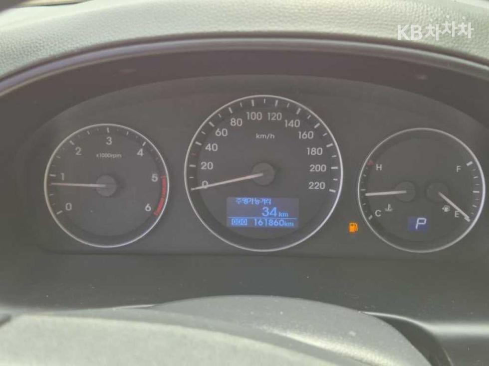 Hyundai Starex — miniaturë 15