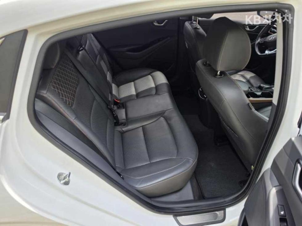 Hyundai IONIQ — miniaturë 8