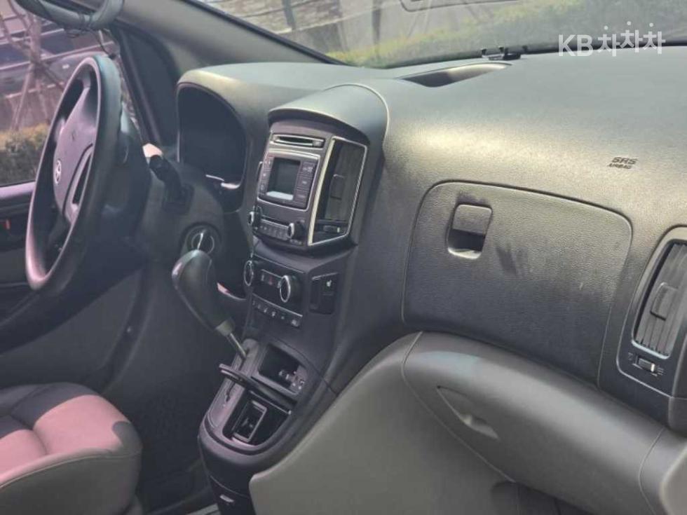 Hyundai Starex — miniaturë 12