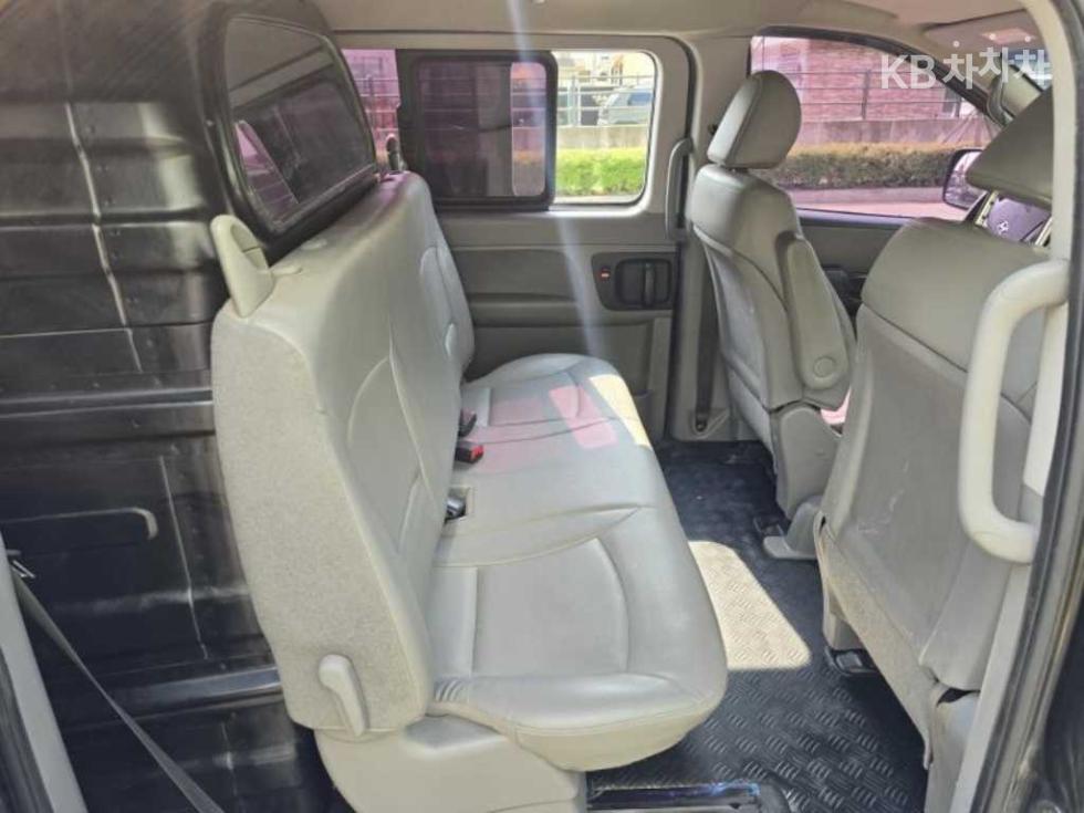 Hyundai Starex — miniaturë 18