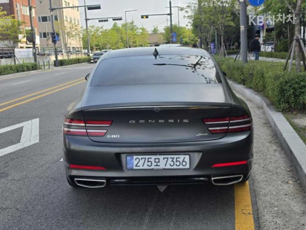Genesis G80 — miniaturë 5