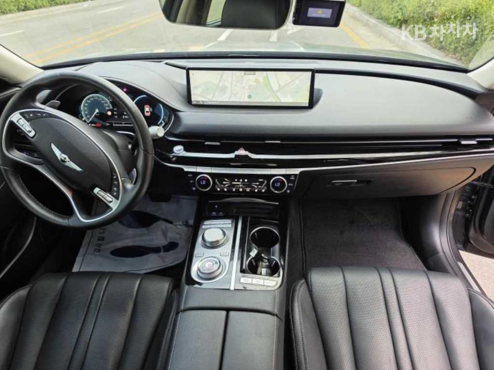 Genesis G80 — miniaturë 18