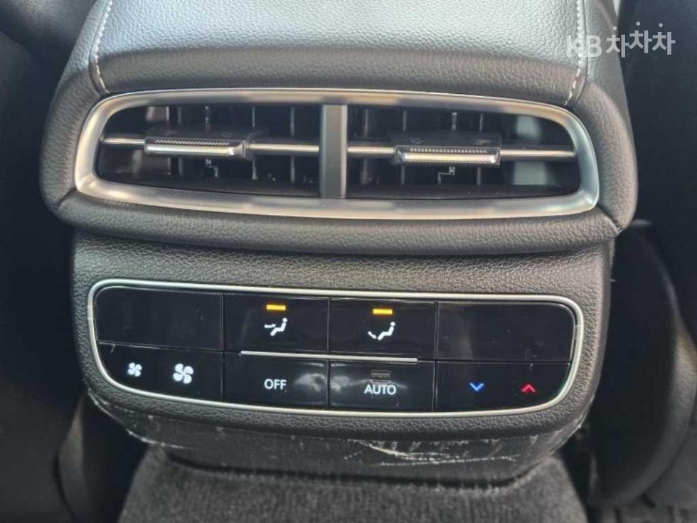 Genesis G80 — miniaturë 19
