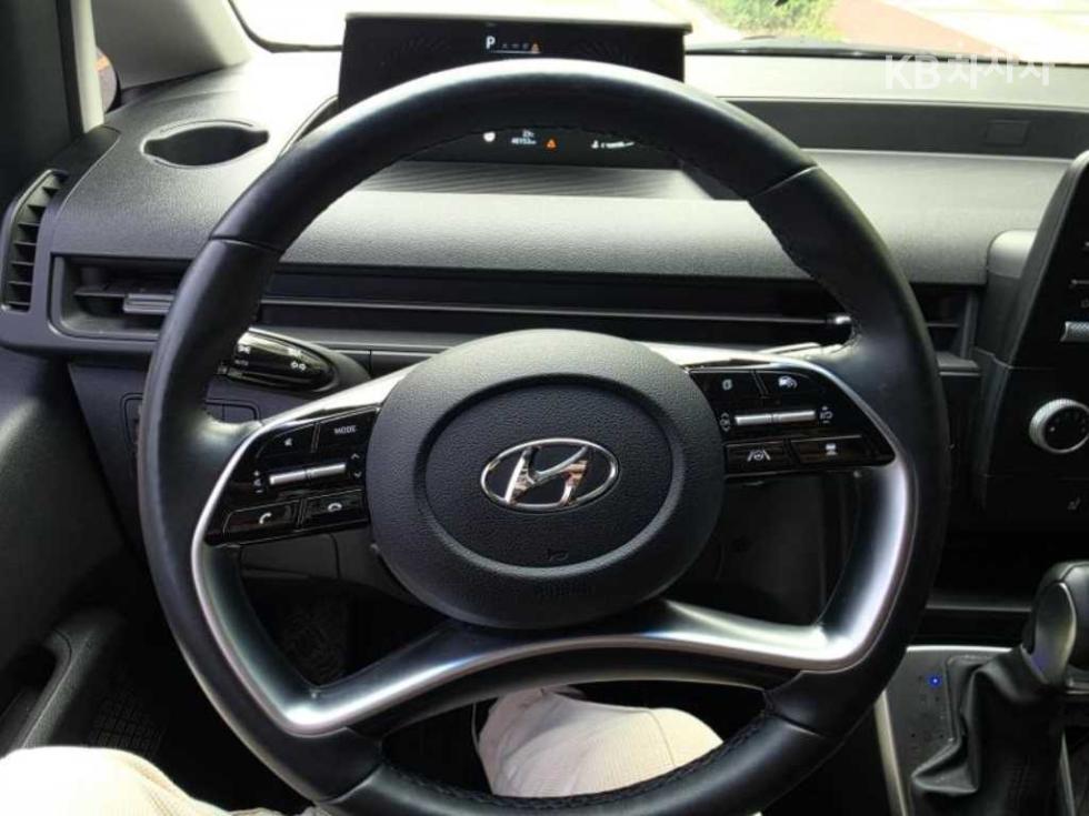 Hyundai Staria — miniaturë 19