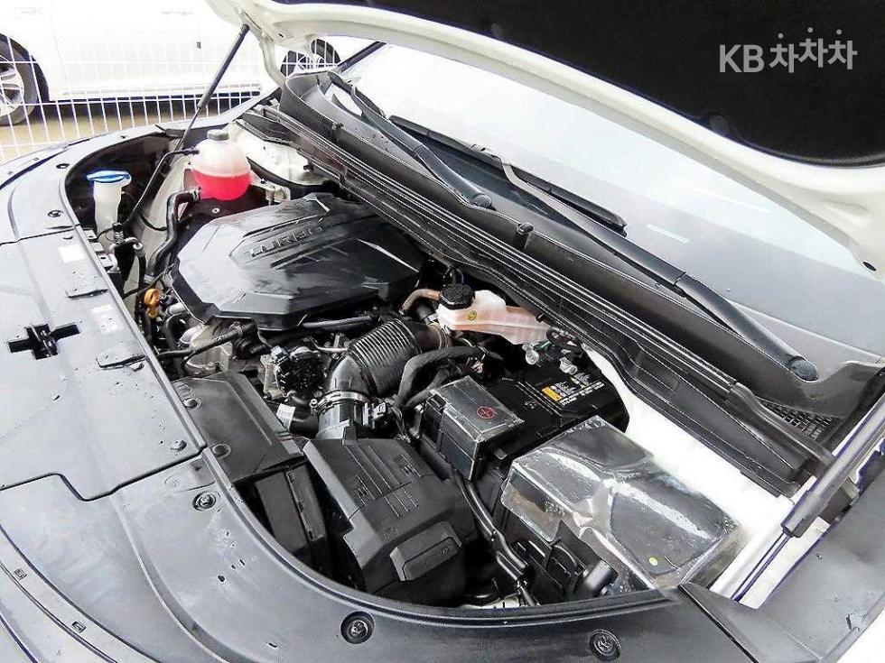 Kia Carnival — miniaturë 19