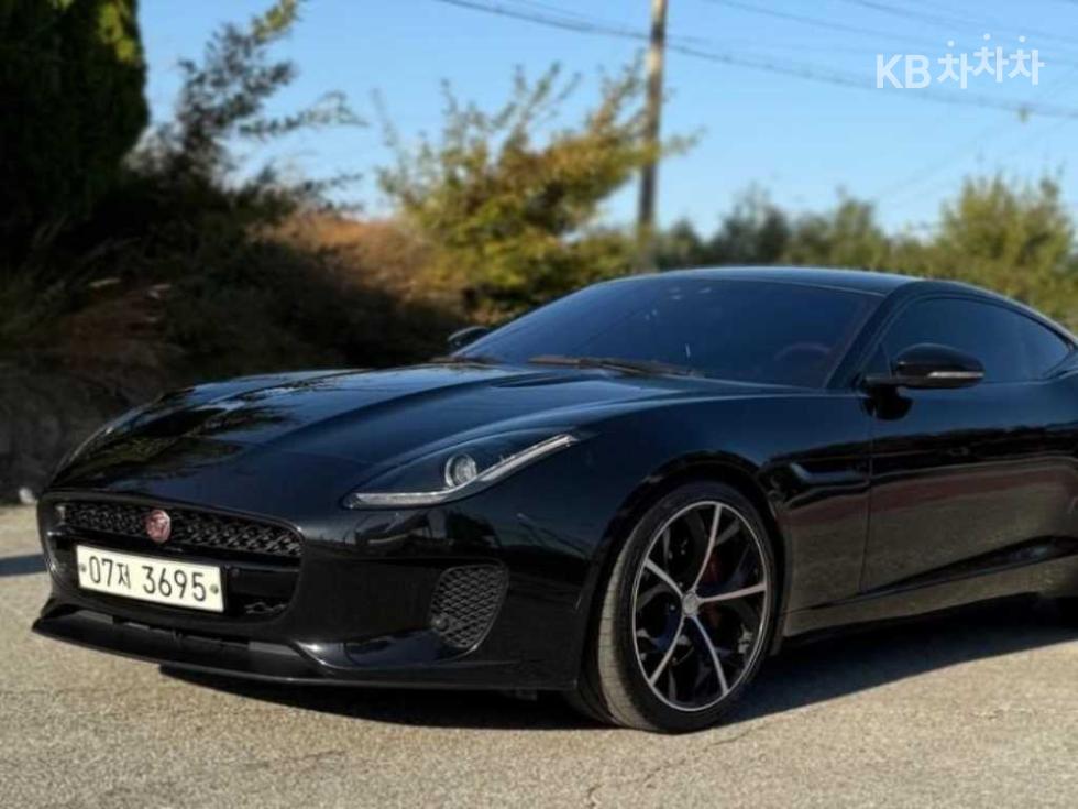 Jaguar F-Type — miniaturë 2
