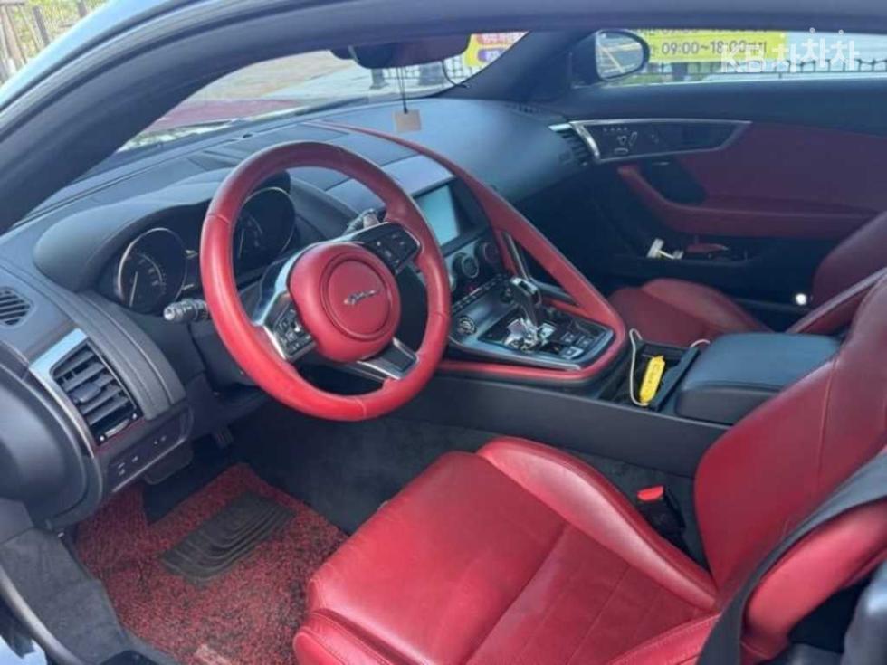 Jaguar F-Type — miniaturë 6