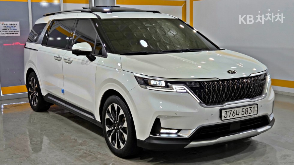 Kia Carnival — miniaturë 3