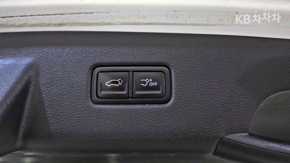 Kia Carnival — miniaturë 19