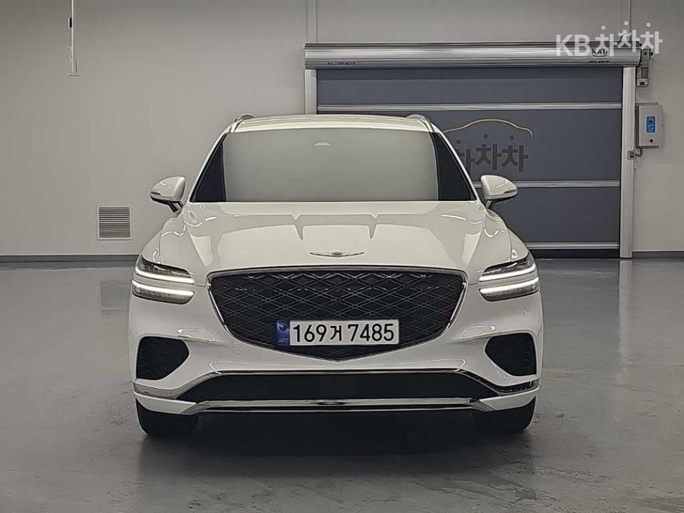 2024 Genesis GV70 photo
