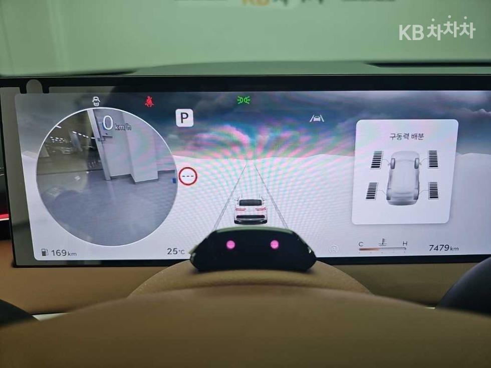 2024 Genesis GV70 photo