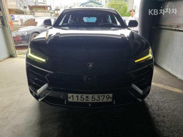 Lamborghini Urus 4.0 v8 — foto 1