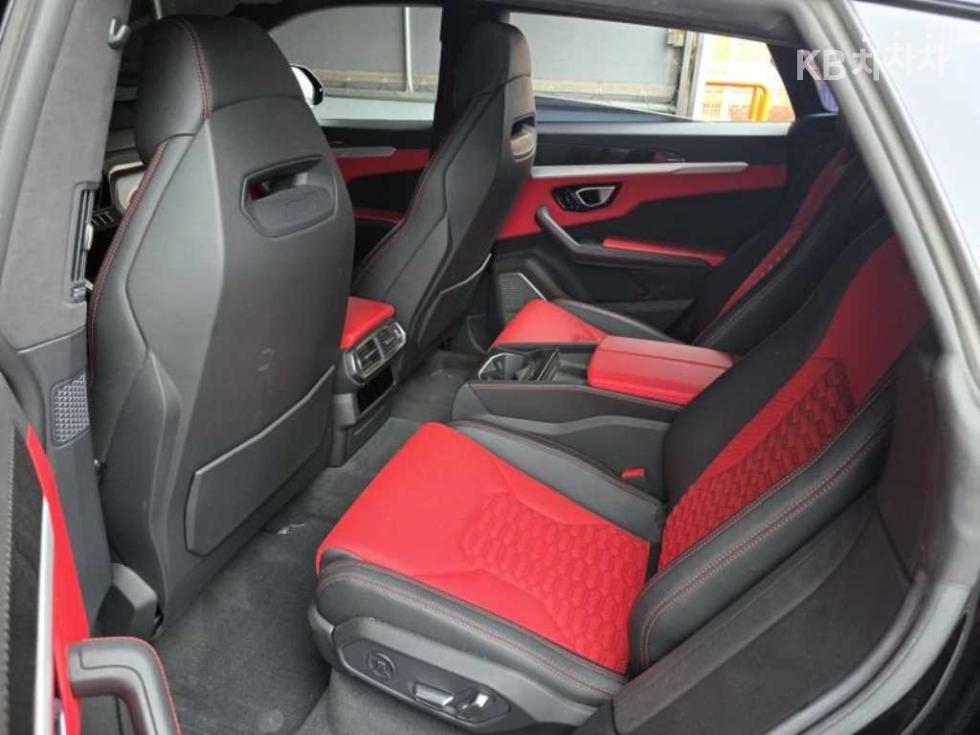 Lamborghini Urus — miniaturë 6